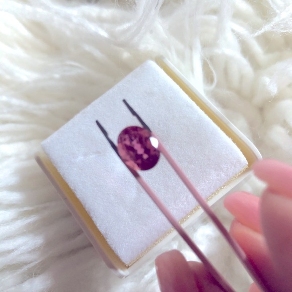 Pink tourmaline genuine oval loose stone 9x 7 mm - Picture 1 of 5
